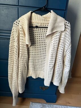 Universal Thread Cream Open-Knit Collared Cardigan